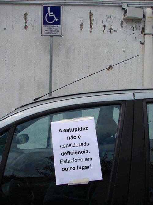 Aplicativo denuncia quem estaciona ilegalmente em vaga para deficientes